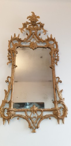 Miroir en bois doré George II milieu du 18e siècle - 