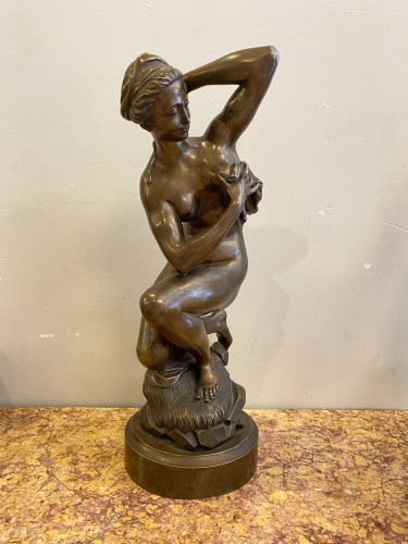 XIXe siècle - Figure féminine en bronze, début du 19e siècle