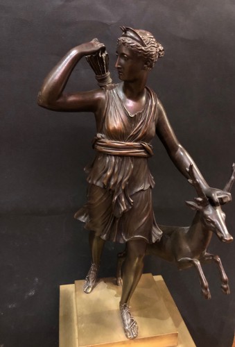 Sculpture en bronze représentant Diane chasseresse, Rome XIXe siècle - Sculpture Style 