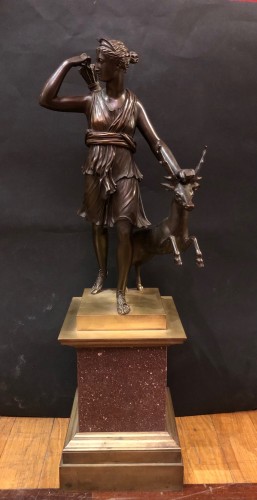 Antiquités - Sculpture en bronze représentant Diane chasseresse, Rome XIXe siècle