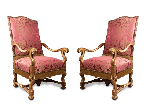 Paire de fauteuils en bois doré époque Louis XIV