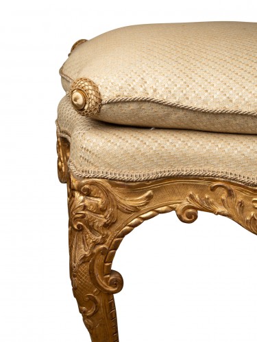 French Regence - Régence period stool in gilded wood