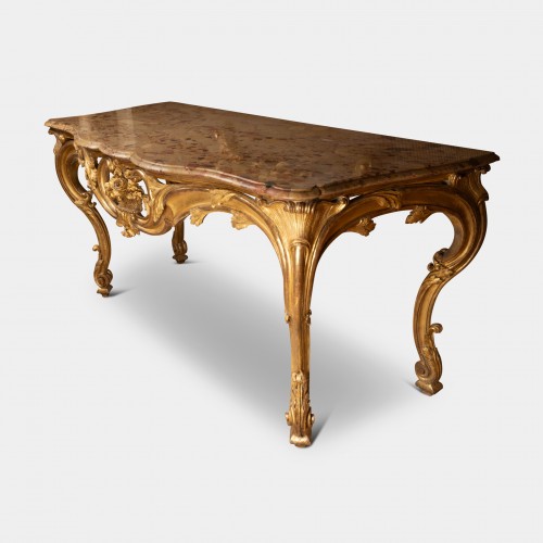 XVIIIe siècle - Large console d'époque Louis XV en chêne sculpté et doré