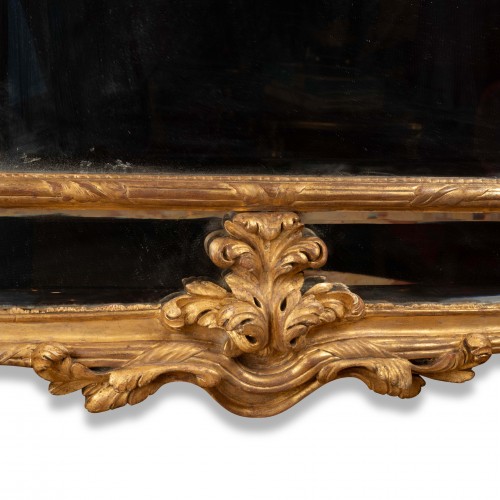 Regence period mirror in carved giltwood - 