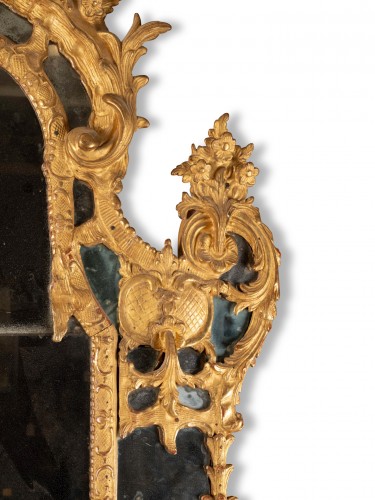A gilded Mirror Early Louis XV period - 