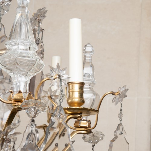 Louis XV - A gilt bronze and crystal Chandelier Louis XV period 