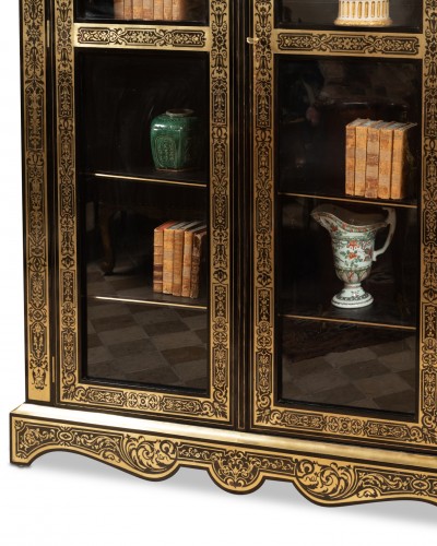 Antiquités - Bookcase ,ebony ,tortoiseshell , brass , Boulle style ,1830 period