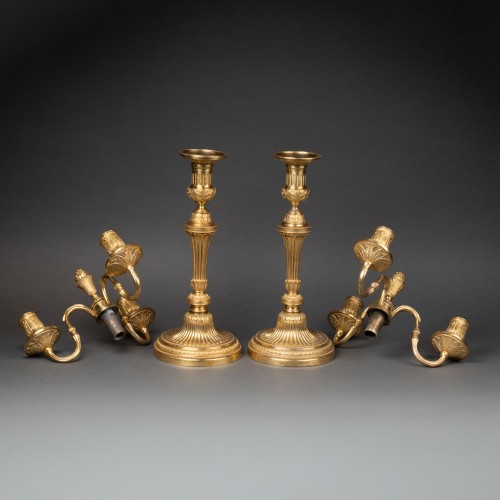 Antiquités - Paire de bougeoirs formant candélabres époque Louis XVI