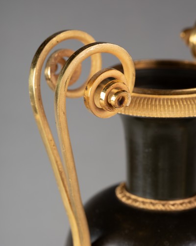 Paire de vases à l'antique Epoque Empire - Empire