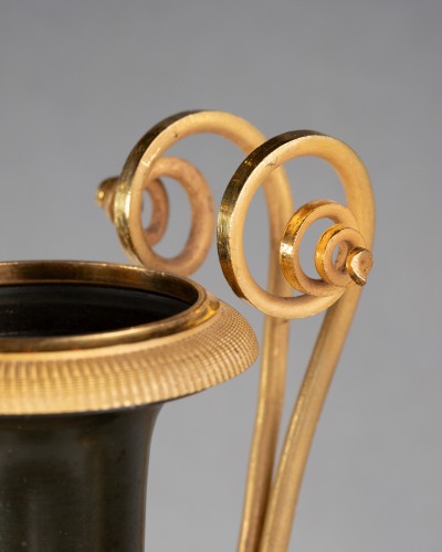 Empire - Paire de vases à l'antique Epoque Empire