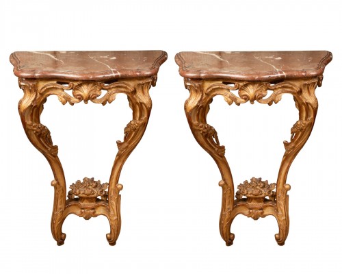 Paire de consoles époque Louis XV bois doré