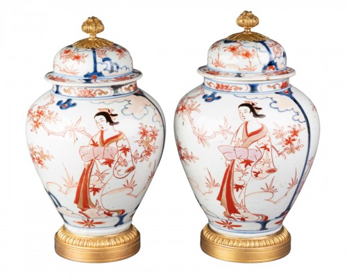 Paire de potiches Imari XVIIe siècle
