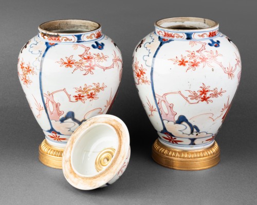 Paire de potiches Imari XVIIe siècle - 