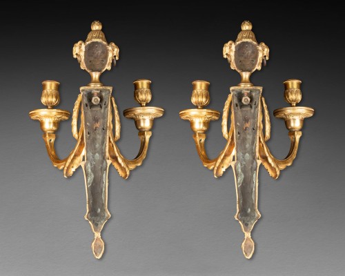 Paire d'appliques époque Louis XVI bronze doré - Luminaires Style Louis XVI