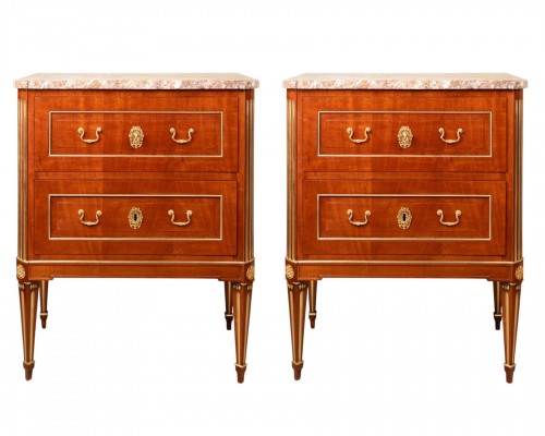 Paire de commodes en acajou époque Louis XVI