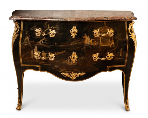 Laquered Chest of Drawers stamped by F-A Reizell Louis XV Period - Furniture Style Louis XV