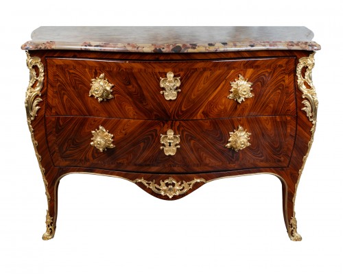 A Regency Chest of drawers Early 18th Century - Furniture Style French Regence