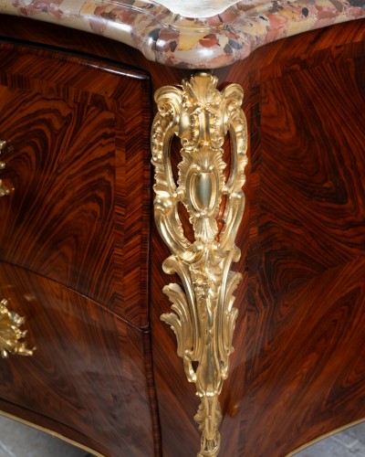 18th century - A Regency Chest of drawers Early 18th Century