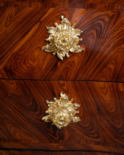 Antiquités - A Regency Chest of drawers Early 18th Century
