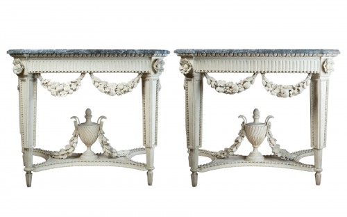 Paire de consoles Epoque Louis XVI bois peint