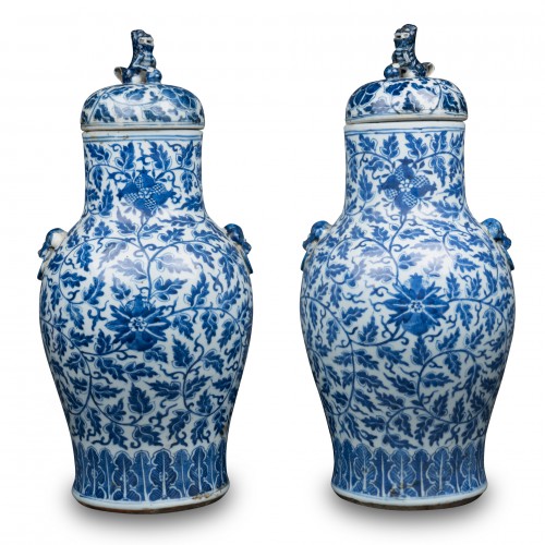 Antiquités - A pair of Chinese Vases late 18th century 