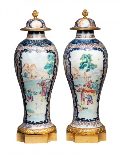 Paire de vases montés porcelaine de Canton XVIIIe