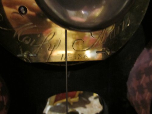 Red turtle scale clock Louis XV périod  - 