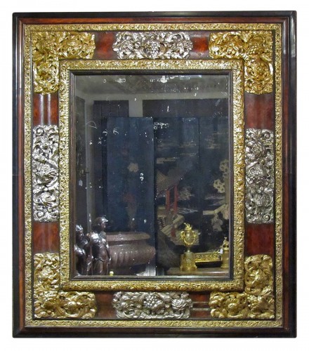 Mirror " à clinquants " France, 17th century