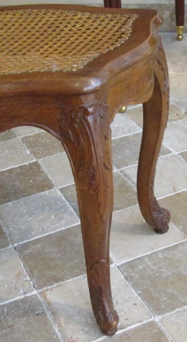 A pair of Louis XV beechwood  Parisian stools . - Louis XV