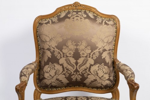 Antiquités - A set of four Louis XV  fauteuils à la Reine stamped Henri Amand