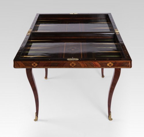 Table à jeux de tric-trac et de dames époque Louis XV - Louis XV