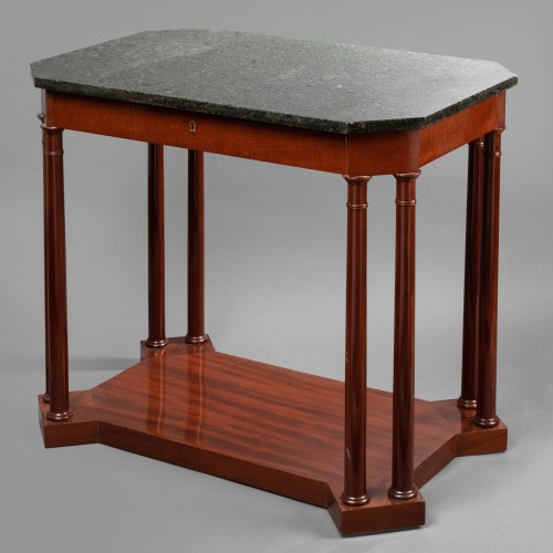 An Empire Mahogany Table attributed to Jacob-Desmalter - Furniture Style Empire