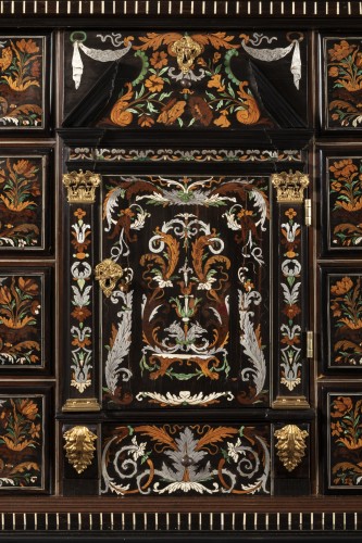 Louis XIV - Louis XIV period cabinet attributed to Pierre Gole