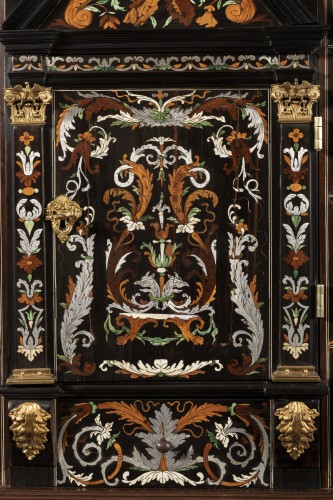 Antiquités - Louis XIV period cabinet attributed to Pierre Gole