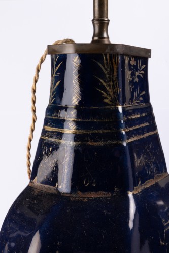 Grand vase Chine Bleu Poudré fin XVIIe monté en lampe - Isabelle Chalvignac