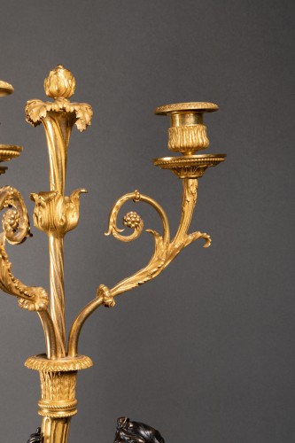 Louis XVI - A Louis XVI pair gilted and patined Candelabras &quot; aux Vestales &quot;