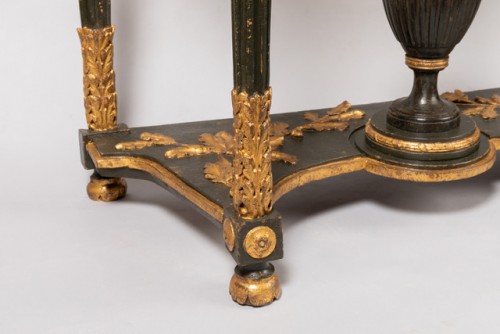 XVIIIe siècle - Paire de consoles en bois peint et doré Epoque Louis XVI