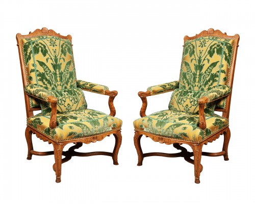 Rarely Pair of Regency beechwood Arm Chairs