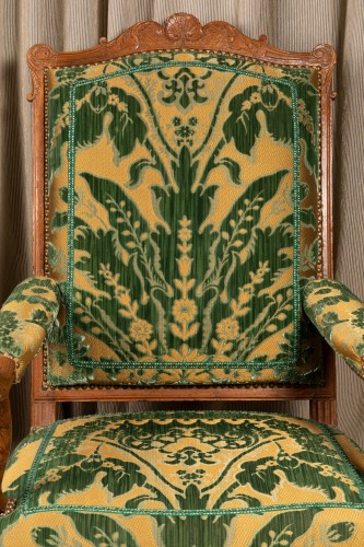 Antiquités - Pair of Regency beechwood Arm Chairs