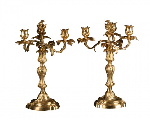 Paire de Flambeaux formant Candélabres Rocaille Epoque Louis XV bronze doré