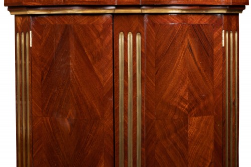 Furniture  - A Régence violet wood Corner Cabinet 