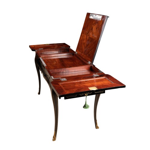 Antiquités -  A  musician&#039;s desk Blackened wood Circa 1725-1730