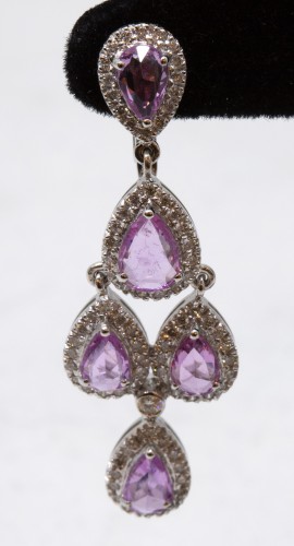 Antique Jewellery  - Pair of gold pendants, Sapphires and diamonds