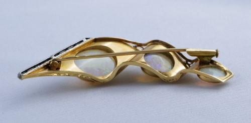 Brooch in Gold opal and diamonds - 