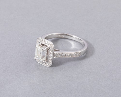 18k white gold ring set with a diamond - Antique Jewellery Style 