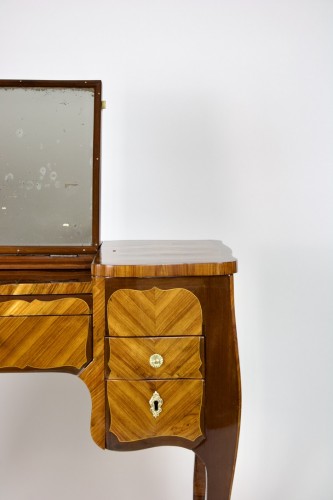 Parisian Poudreuse of the Transitional Period, ca. 1770 - Transition