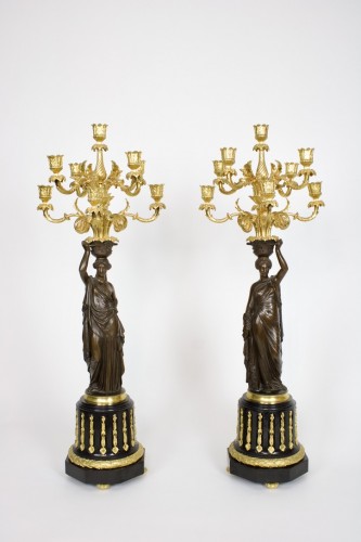 Antiquités - Pair of French Seven-Light Gilt Bronze Candelabra "Aux Canephores"