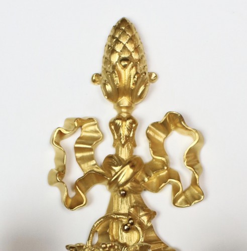 Paire d'appliques de style Louis XVI en bronze doré, XIXe siècle - Luminaires Style Napoléon III