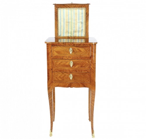 Table Chiffonière d'époque Louis XV en marqueterie
