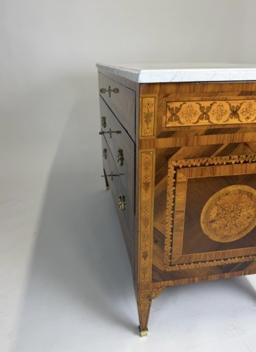 Mobilier Commode - Commode Néoclassique en marqueterie, 18e, Atelier de Maggiolini